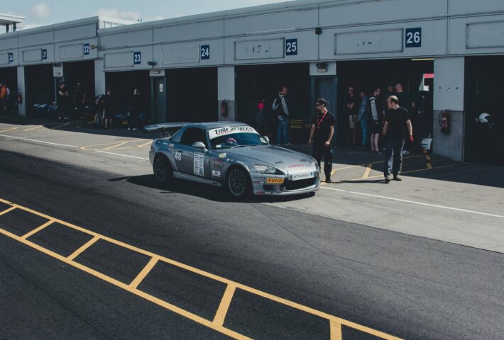 Pourquoi est ce qu’il n’y a pas de circuit automobile en Suisse ?